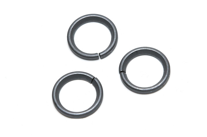 Tapered seal rings